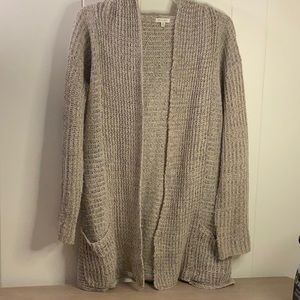 Hip length tan cardigan hoodie with pockets A11